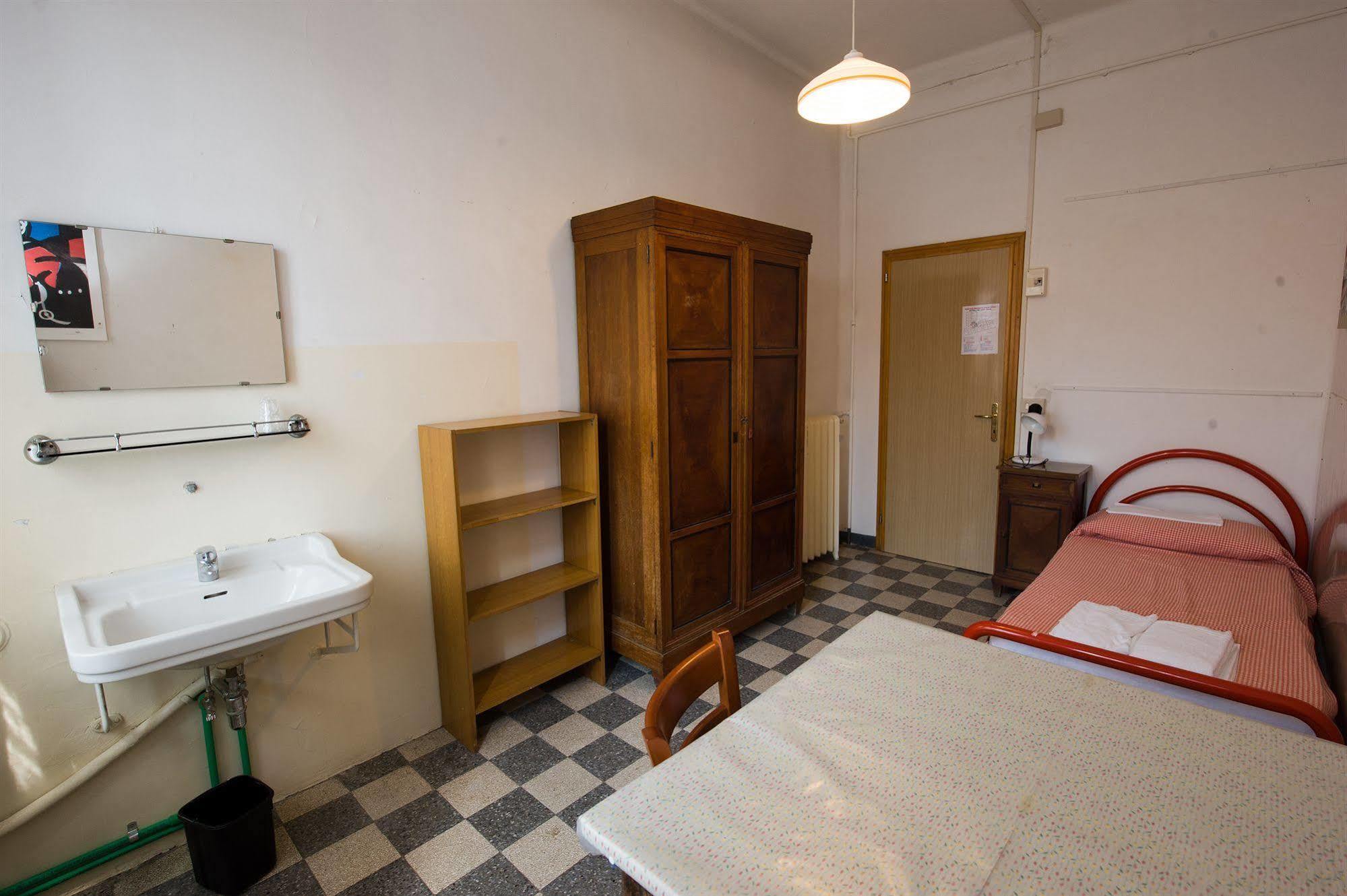 Domus Civica 3*